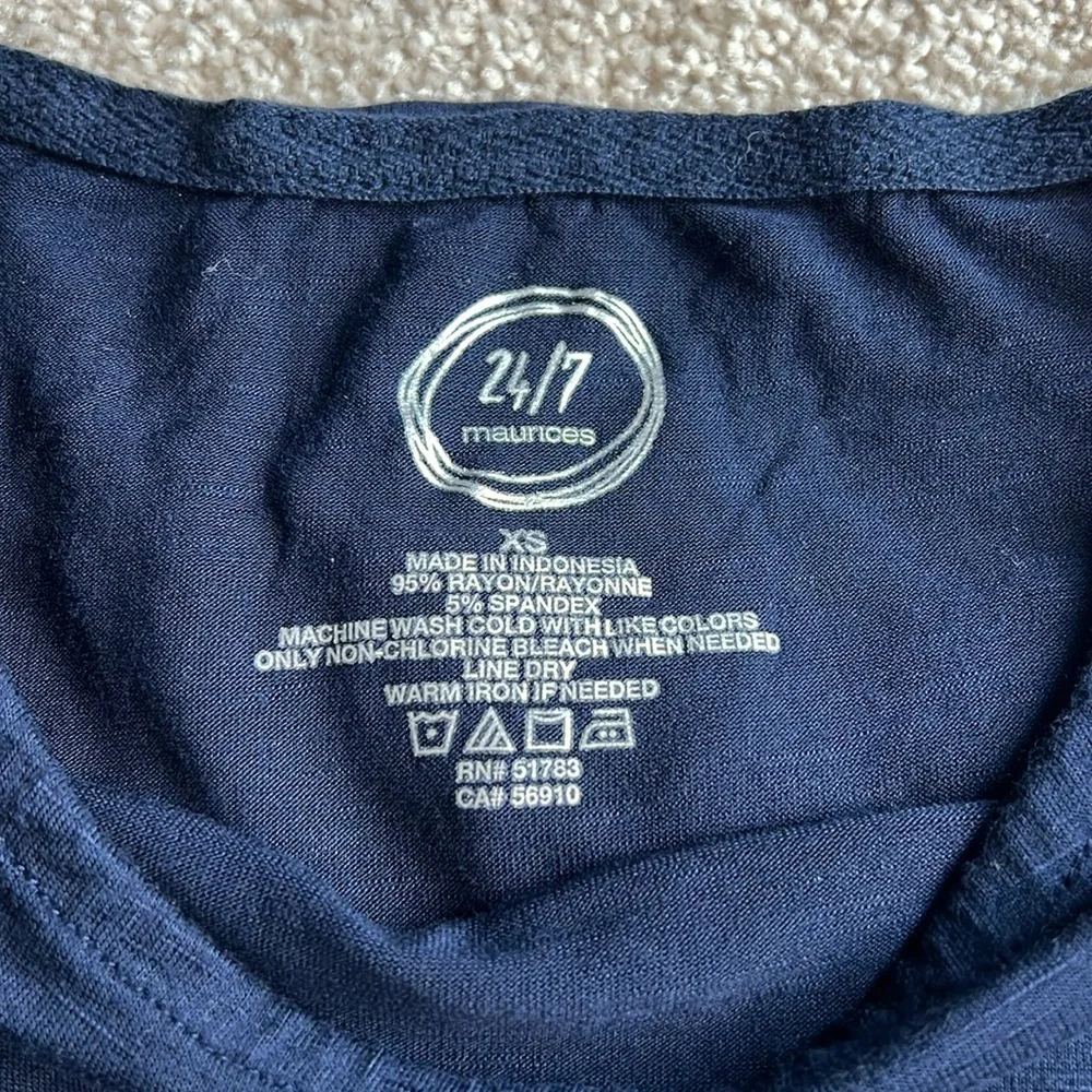24/7Murices long sleeve top - Picture 2 of 3